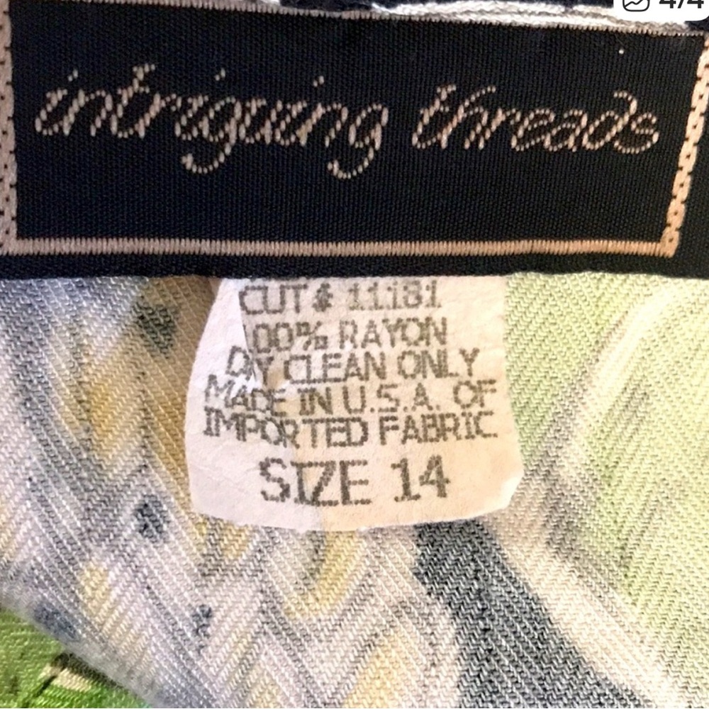Intriguing Threads skort. - Picture 3 of 3